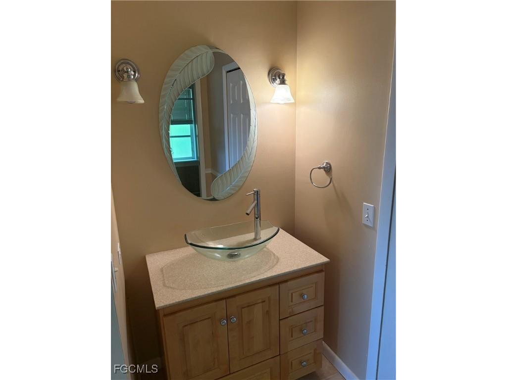 240 E Mariana Avenue North Fort Myers FL 33917 2025017524 image21