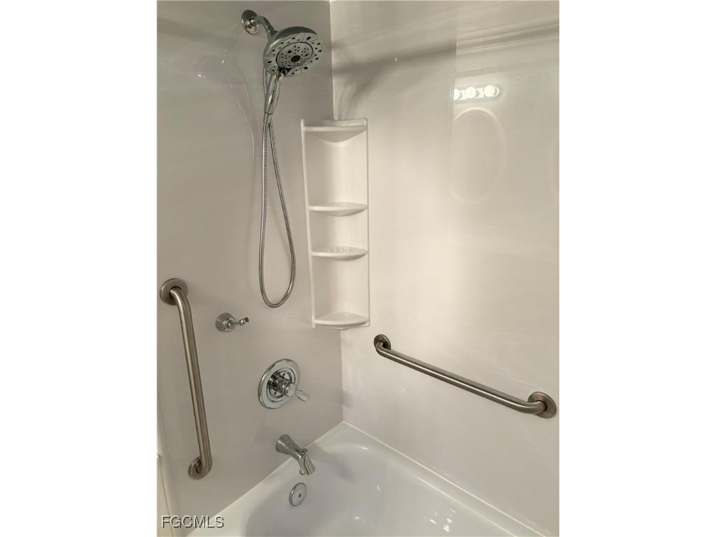 240 E Mariana Avenue North Fort Myers FL 33917 2025017524 image7