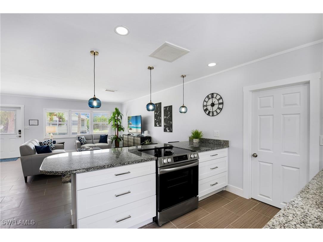 240 Fairweather Lane Fort Myers Beach FL 33931 225072245 image10