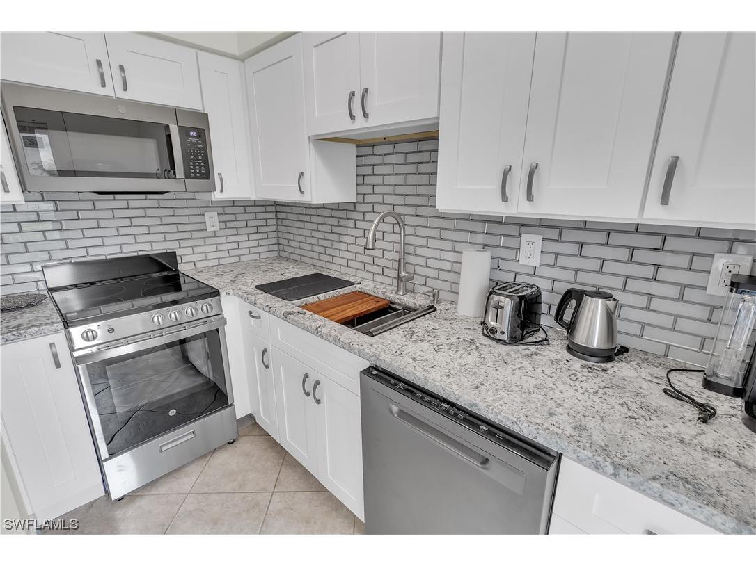 240 N Collier Boulevard #D-1 Marco Island FL 34145 224002161 image1