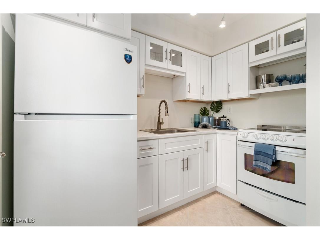 240 N Collier Boulevard #F2 Marco Island FL 34145 225055167 image6