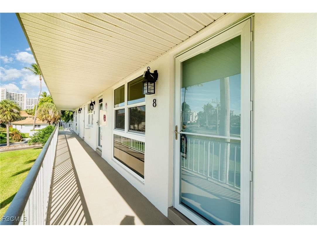 240 N Collier Boulevard #F8 Marco Island FL 34145 2025019674 image3