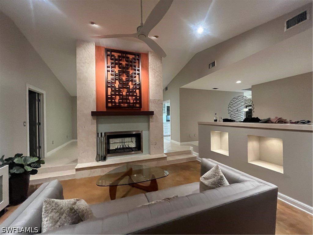 240 Nottingham Drive Naples FL 34109 226019545 image1