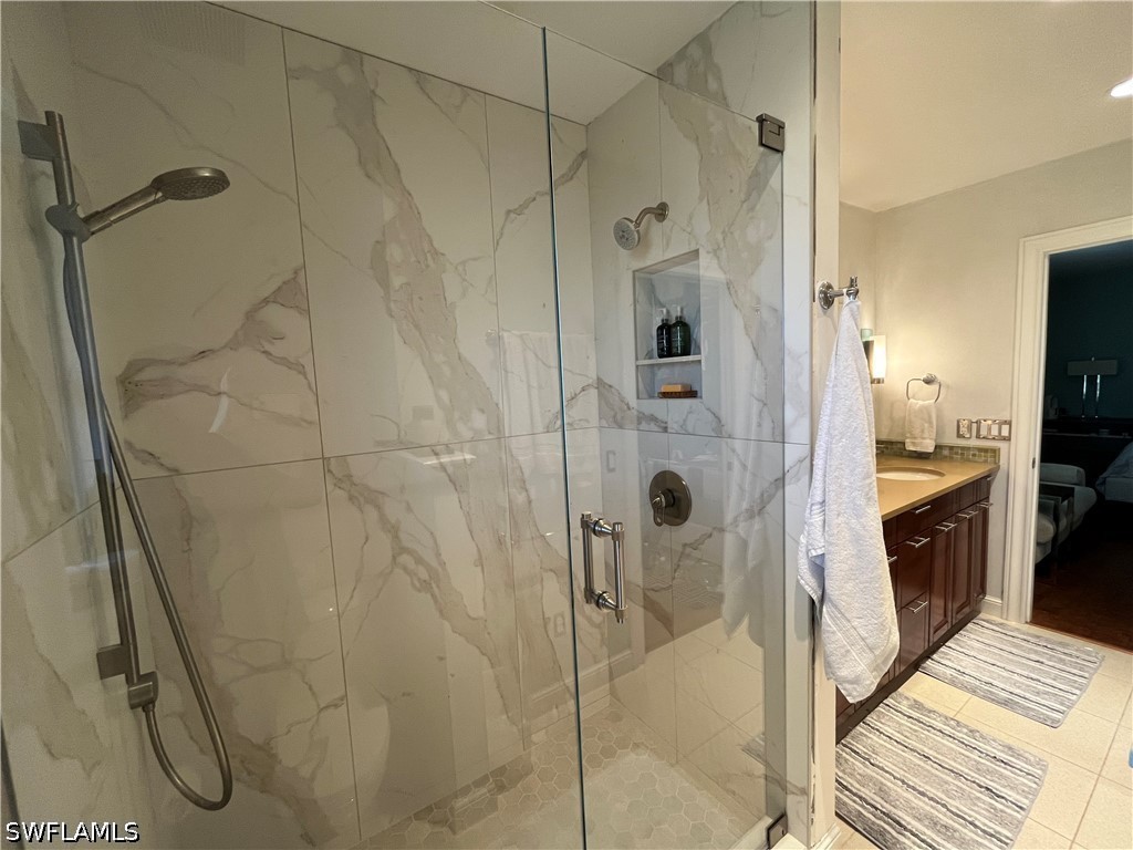 240 Nottingham Drive Naples FL 34109 226019545 image5