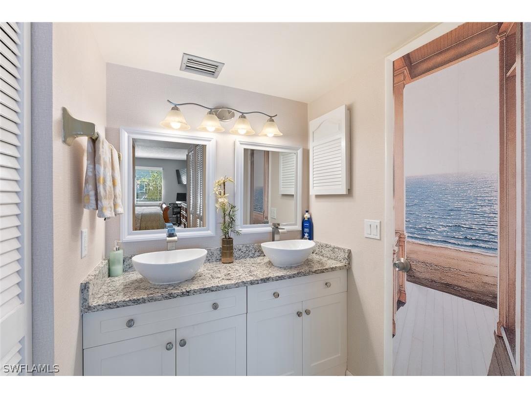 240 Palm Drive #48-1 Naples FL 34112 226010376 image11
