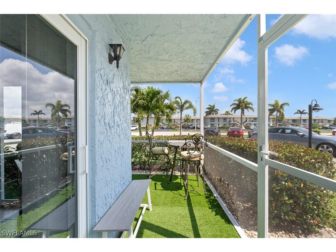 240 Palm Drive #48-1 Naples FL 34112 226010376 image12