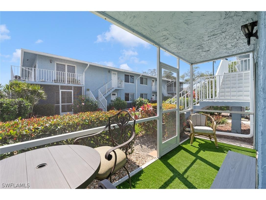 240 Palm Drive #48-1 Naples FL 34112 226010376 image14