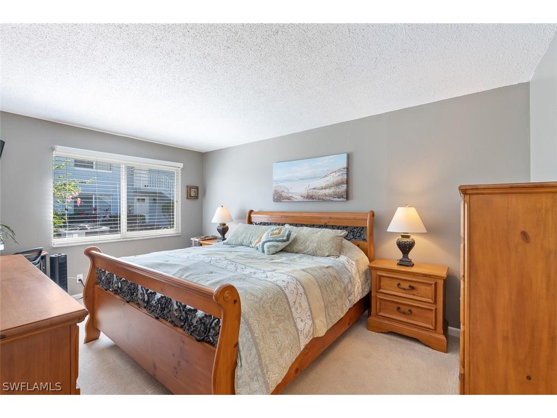 240 Palm Drive #48-1 Naples FL 34112 226010376 image8