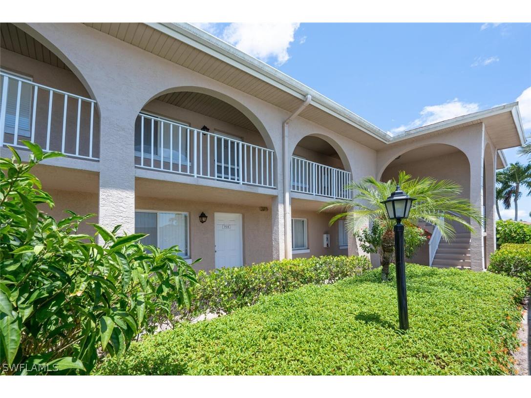 240 Pebble Beach Boulevard #712 Naples FL 34113 224047158 image1