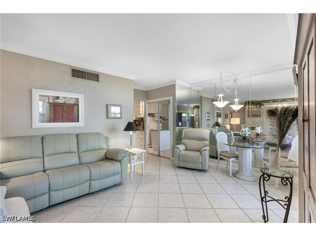 240 Seaview Court #105 Marco Island FL 34145 226013294 image1