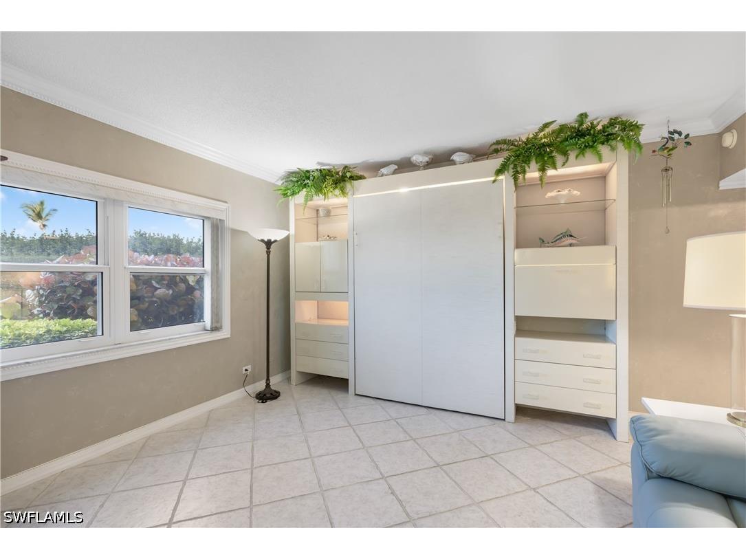240 Seaview Court #105 Marco Island FL 34145 226013294 image2