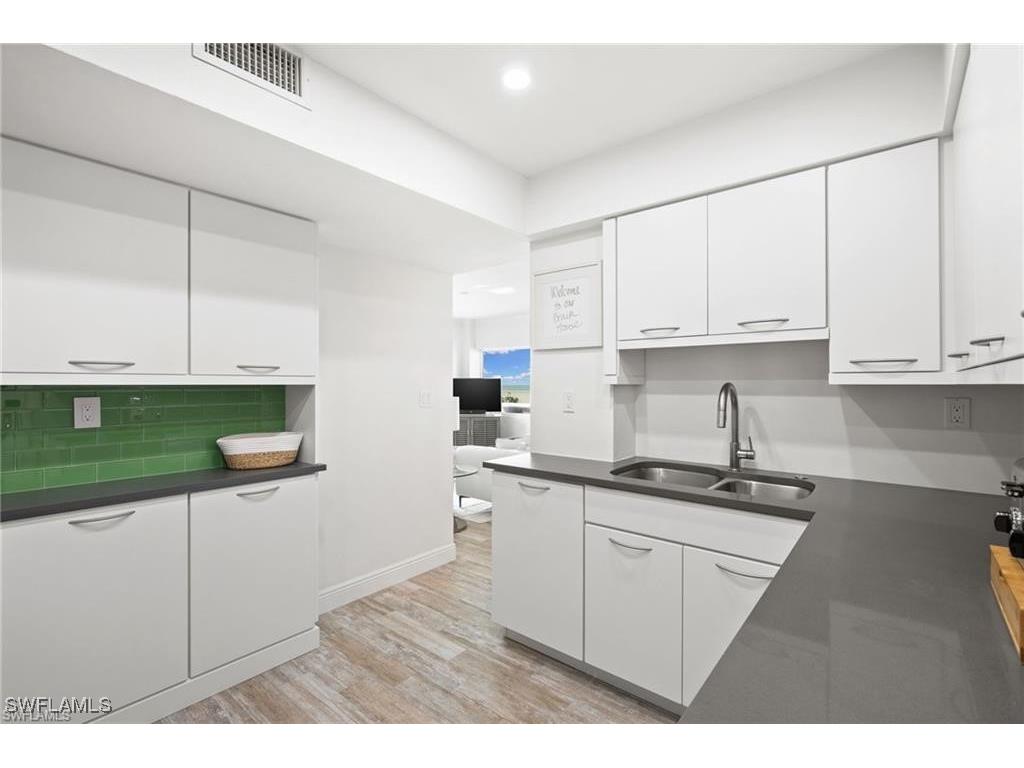 240 Seaview Court #211 Marco Island FL 34145 225083328 image9