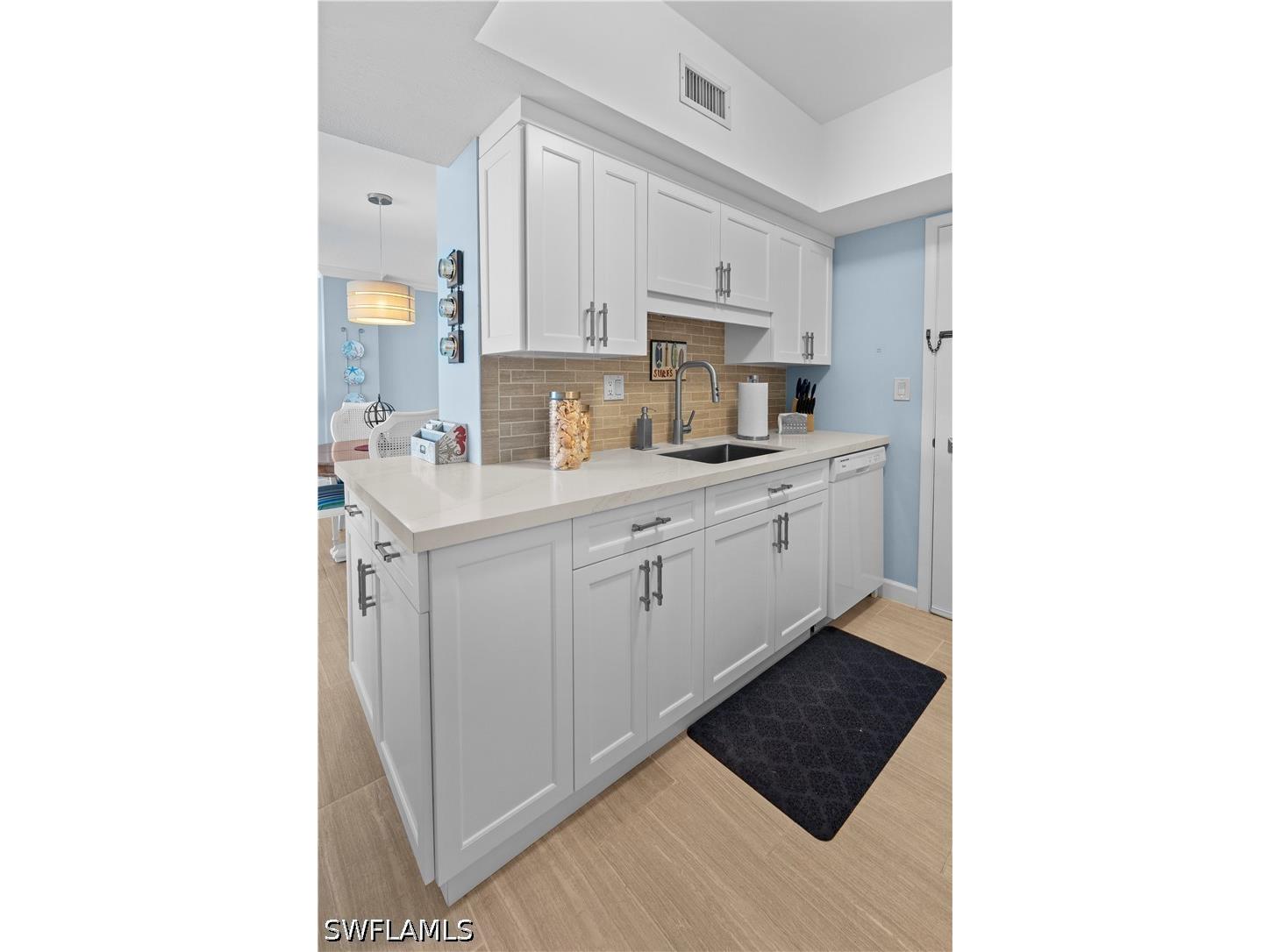 240 Seaview Court #413 Marco Island FL 34145 226019268 image17