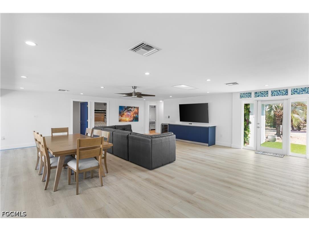 240 Southwinds Drive Sanibel FL 33957 2026014624 image14