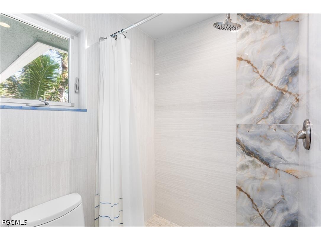 240 Southwinds Drive Sanibel FL 33957 2026014624 image22