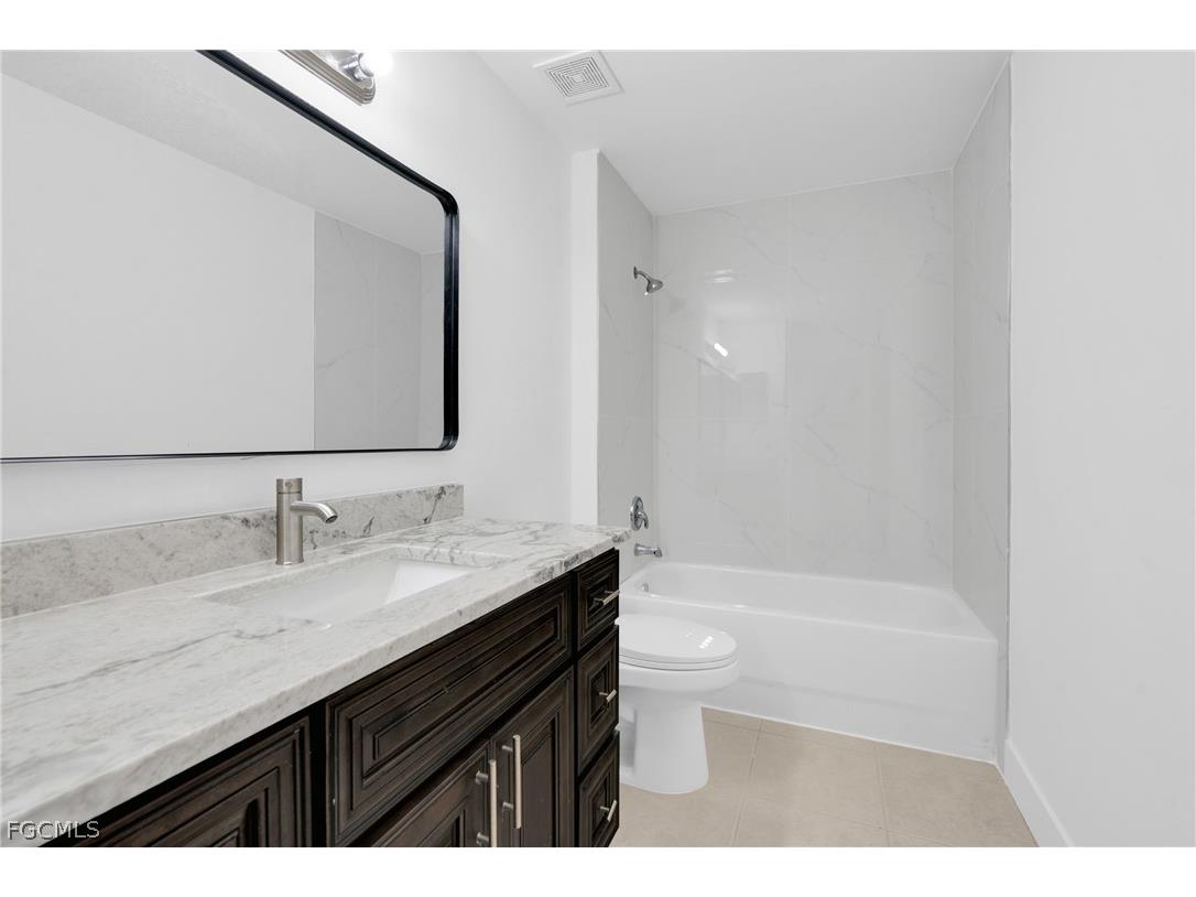 2400/2402 Paul Avenue S Lehigh Acres FL 33973 2026006948 image12