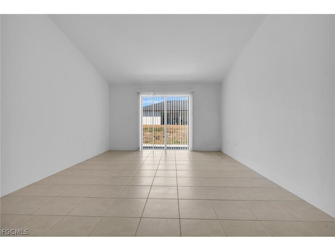 2400/2402 Paul Avenue S Lehigh Acres FL 33973 2026006948 image14