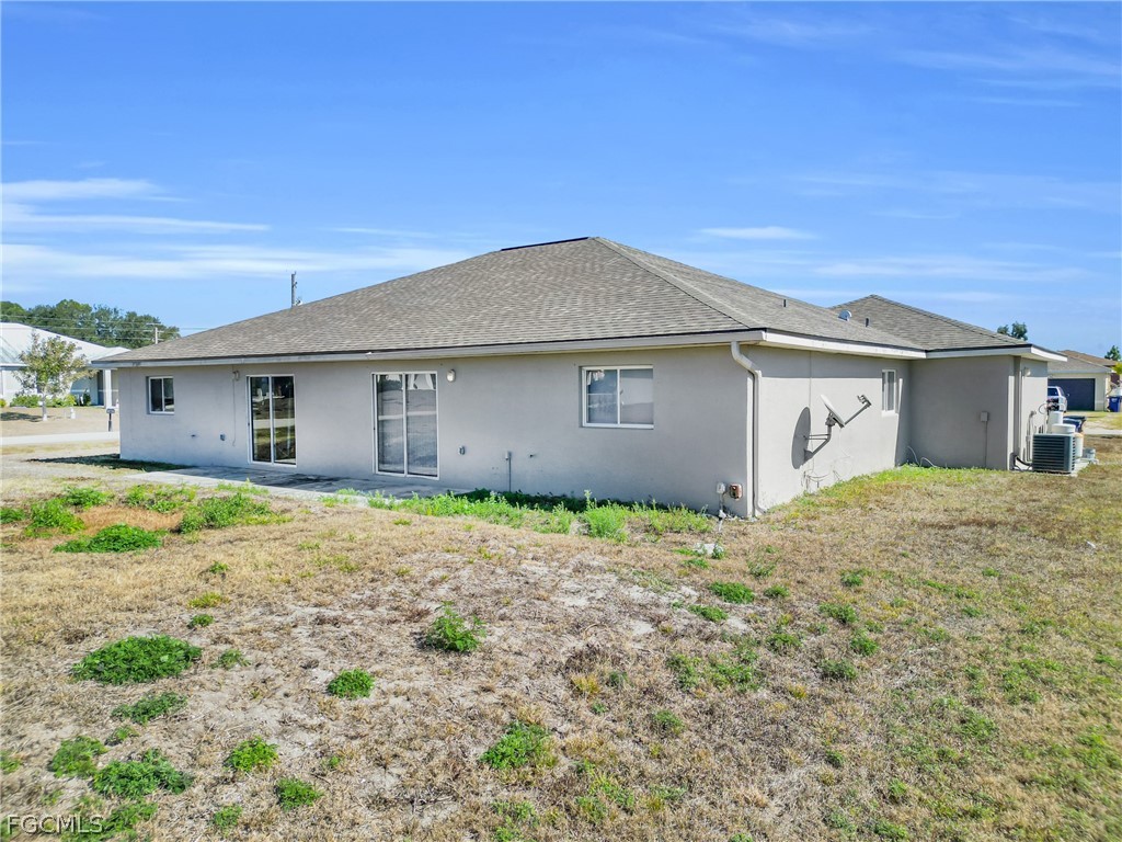 2400/2402 Paul Avenue S Lehigh Acres FL 33973 2026006948 image16