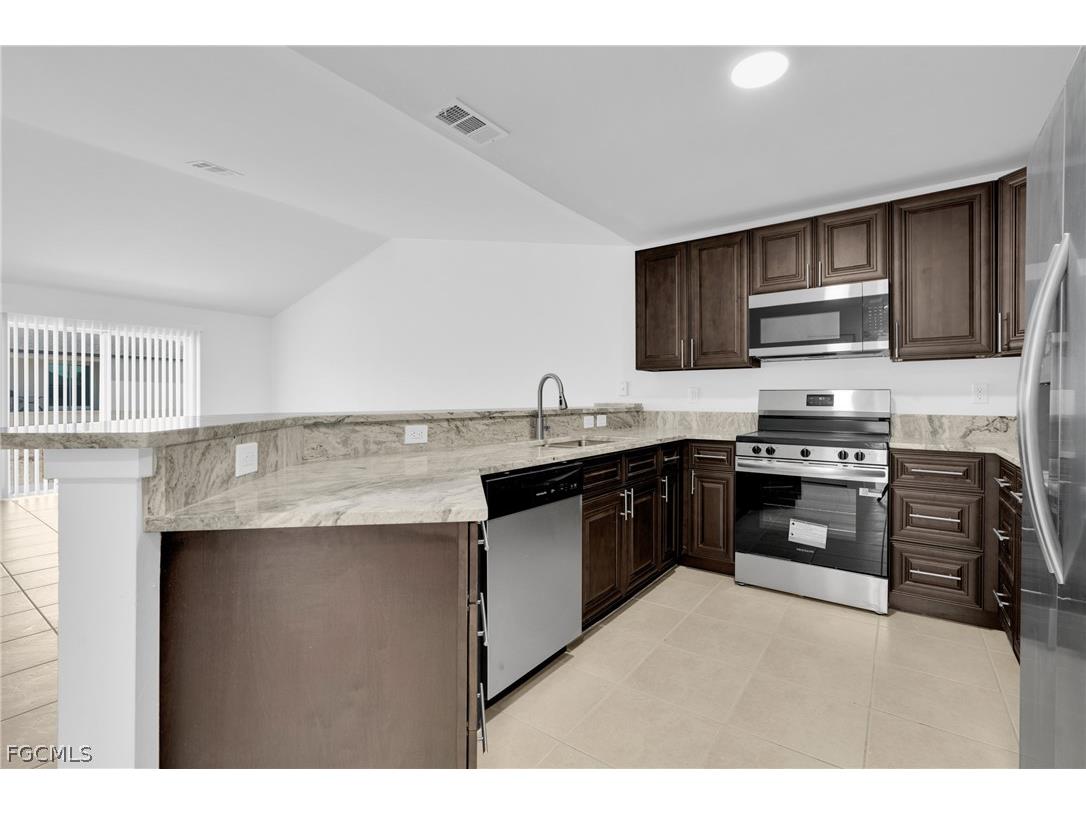 2400/2402 Paul Avenue S Lehigh Acres FL 33973 2026006948 image2