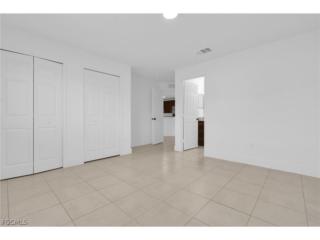 2400/2402 Paul Avenue S Lehigh Acres FL 33973 2026006948 image8