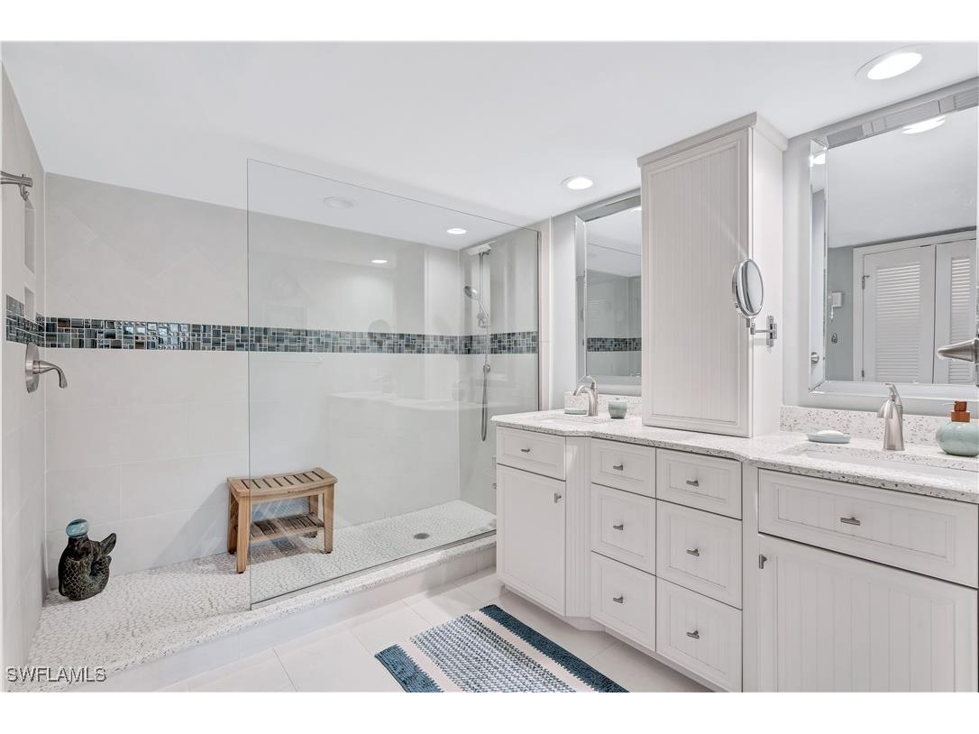 2400 Gulf Shore Boulevard N #203 Naples FL 34103 225065607 image15