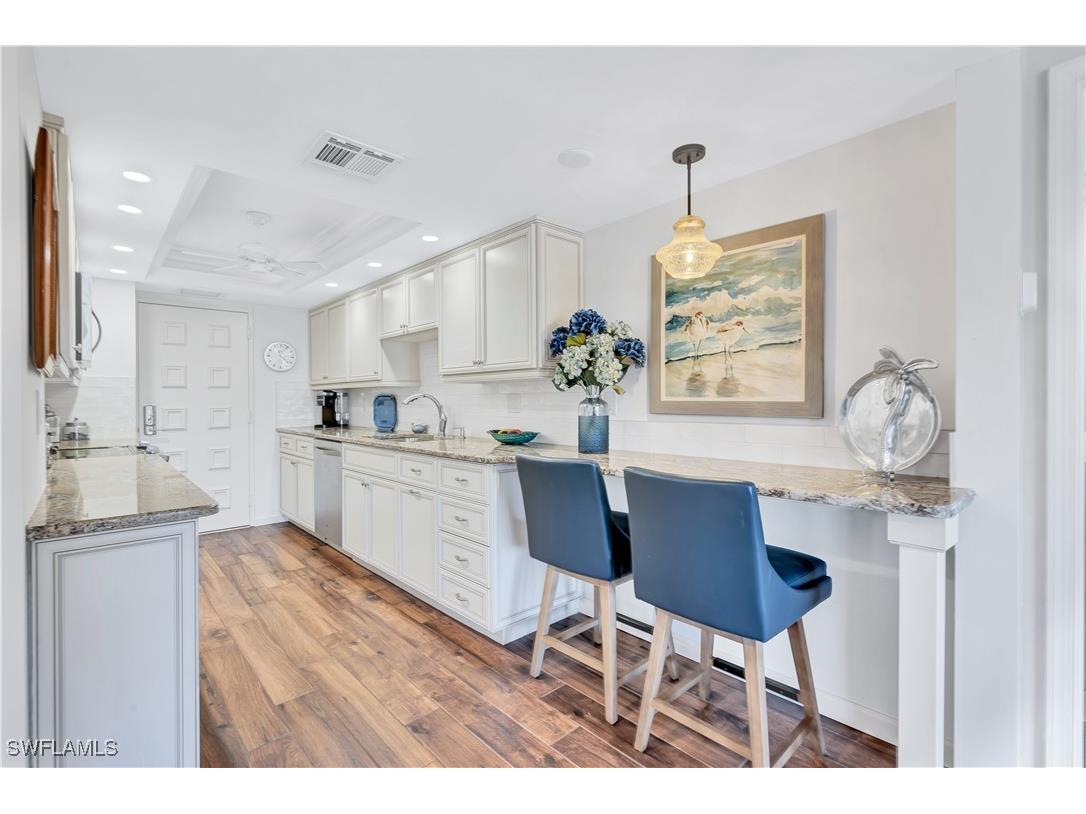 2400 Gulf Shore Boulevard N #203 Naples FL 34103 225065607 image4