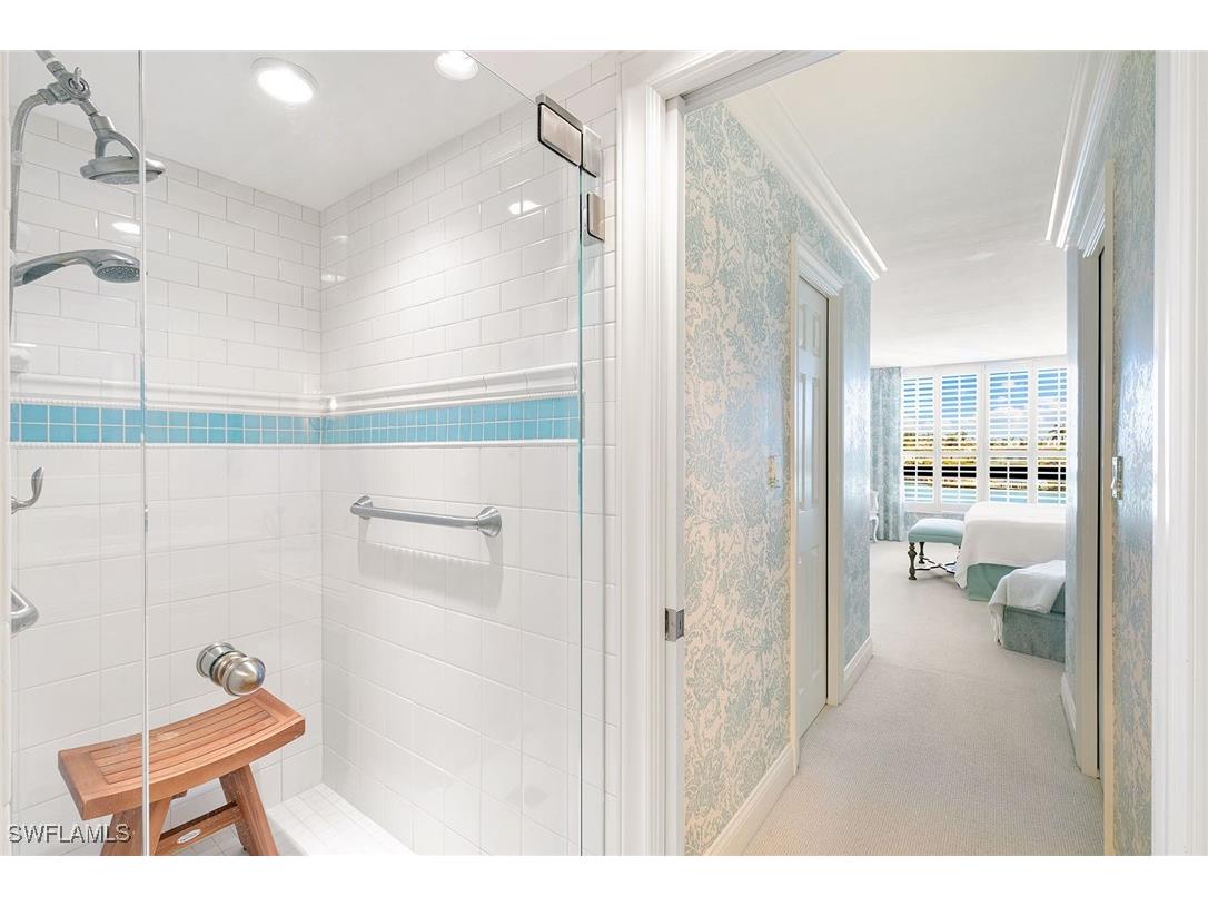 2400 Gulf Shore Boulevard N #305 Naples FL 34103 225030788 image10