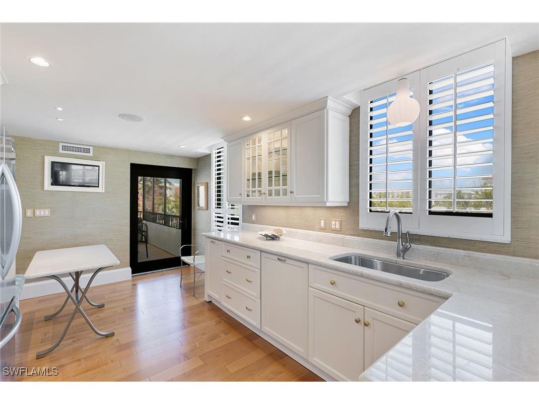 2400 Gulf Shore Boulevard N #305 Naples FL 34103 225030788 image29