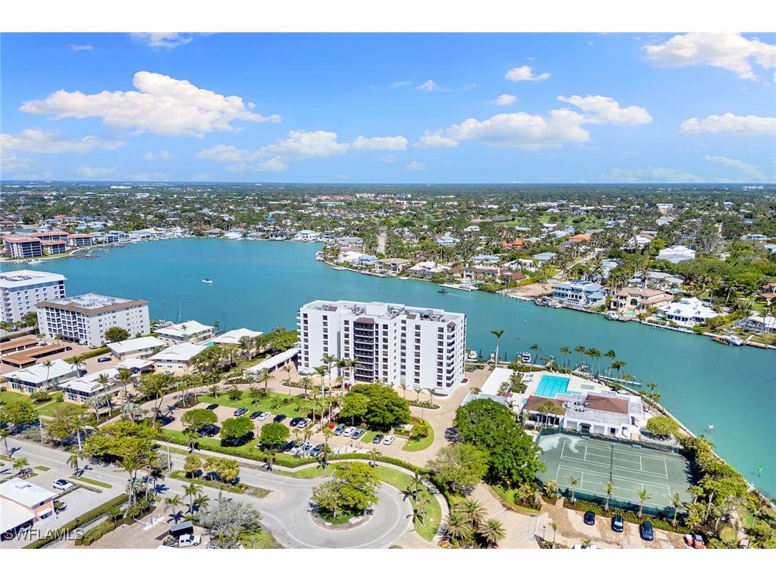 2400 Gulf Shore Boulevard N #305 Naples FL 34103 225030788 image36
