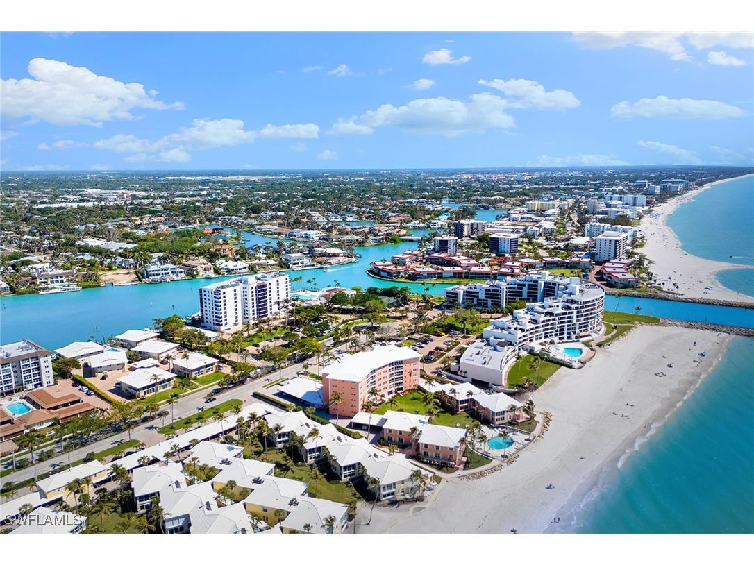 2400 Gulf Shore Boulevard N #305 Naples FL 34103 225030788 image48