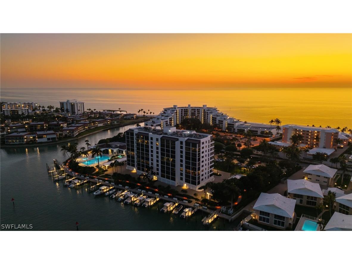 2400 Gulf Shore Boulevard N #402 Naples FL 34103 226004826 image1