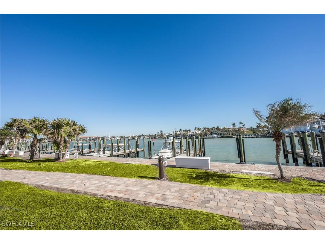 2400 Gulf Shore Boulevard N #501 Naples FL 34103 225078037 image36