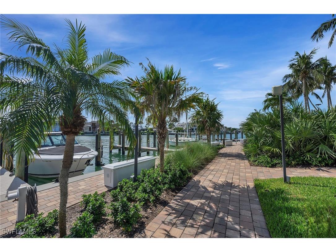 2400 Gulf Shore Boulevard N #502 Naples FL 34103 225064132 image33