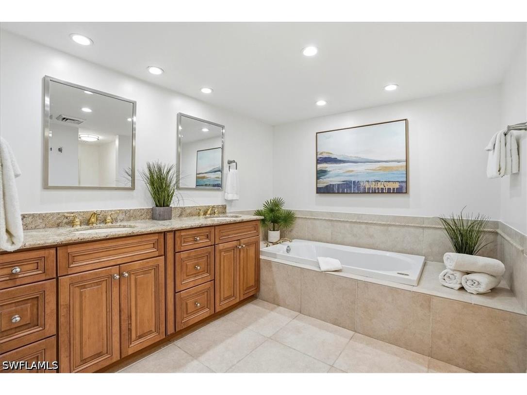 2400 Gulf Shore Boulevard N #604 Naples FL 34103 226019380 image17