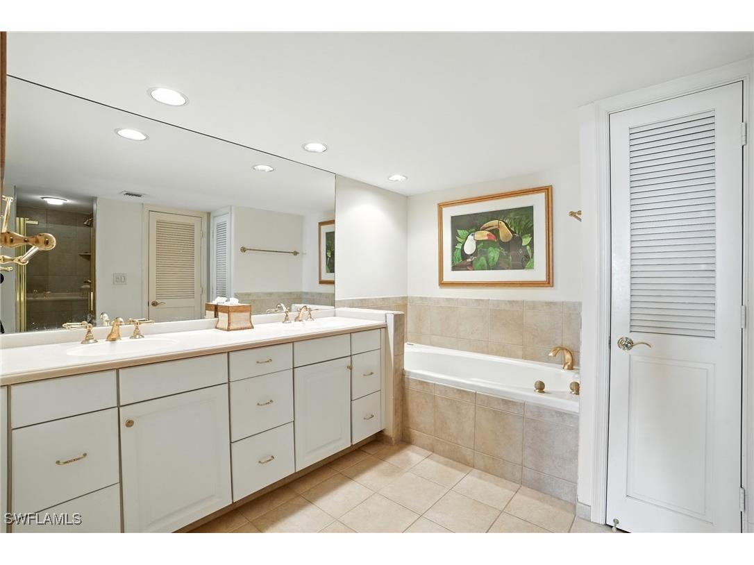 2400 Gulf Shore Boulevard N #804 Naples FL 34103 225072231 image14