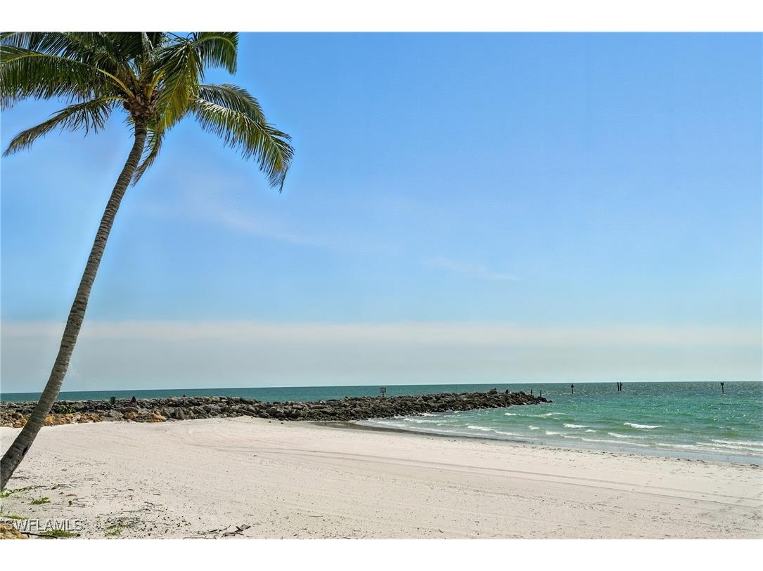 2400 Gulf Shore Boulevard N #804 Naples FL 34103 225072231 image36