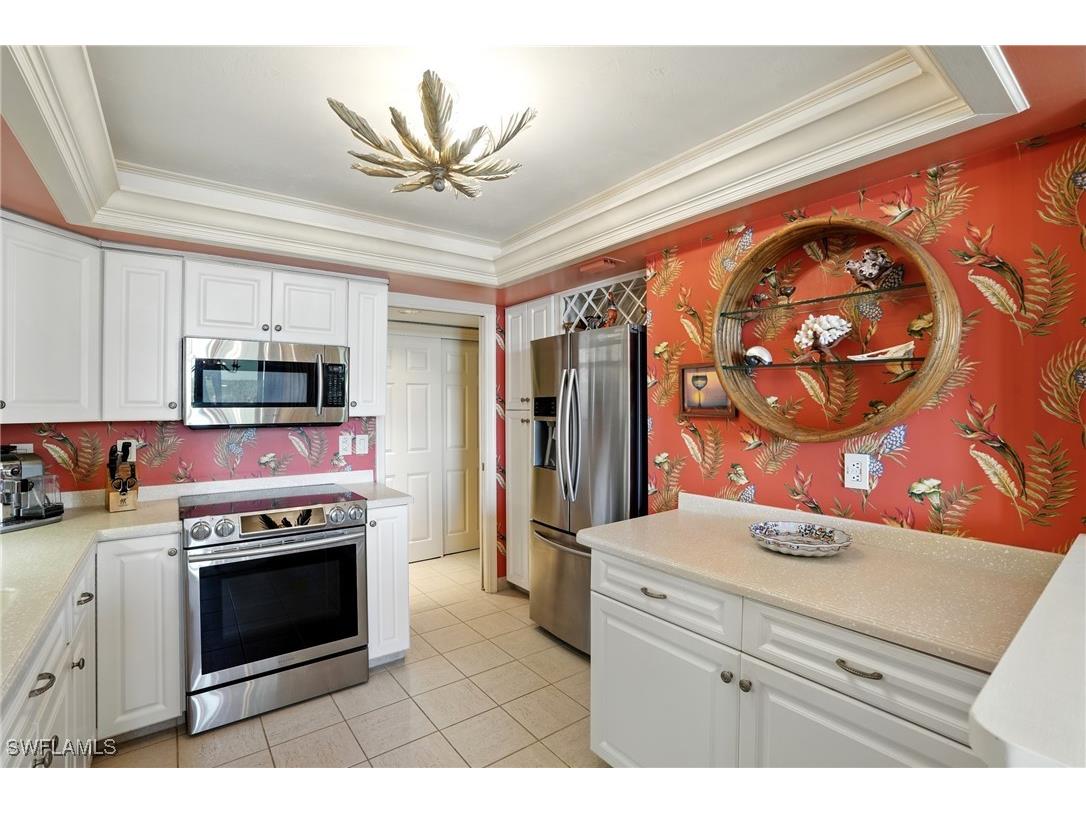 2400 Gulf Shore Boulevard N #804 Naples FL 34103 225072231 image8