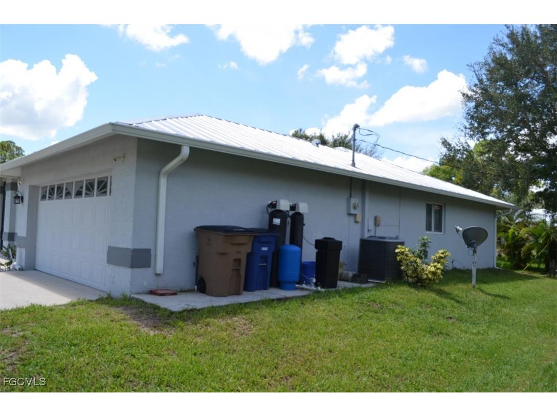 2400 Leavitt Road Alva FL 33920 2025020936 image3