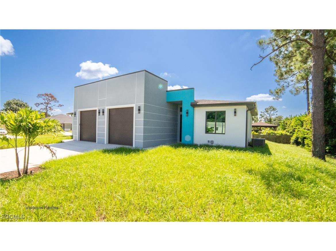 2401/2403 Matena Avenue S Lehigh Acres FL 33973 2025025717 image2