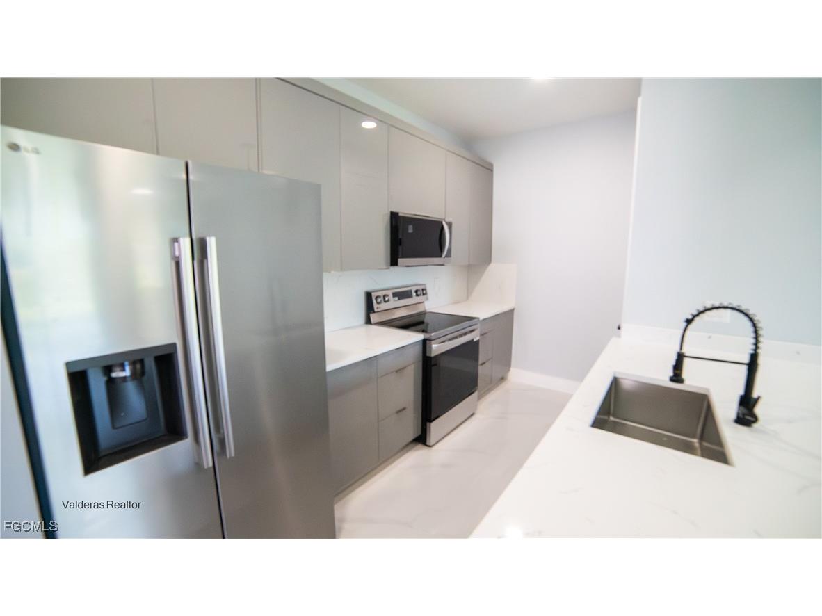 2401/2403 Matena Avenue S Lehigh Acres FL 33973 2025025717 image20
