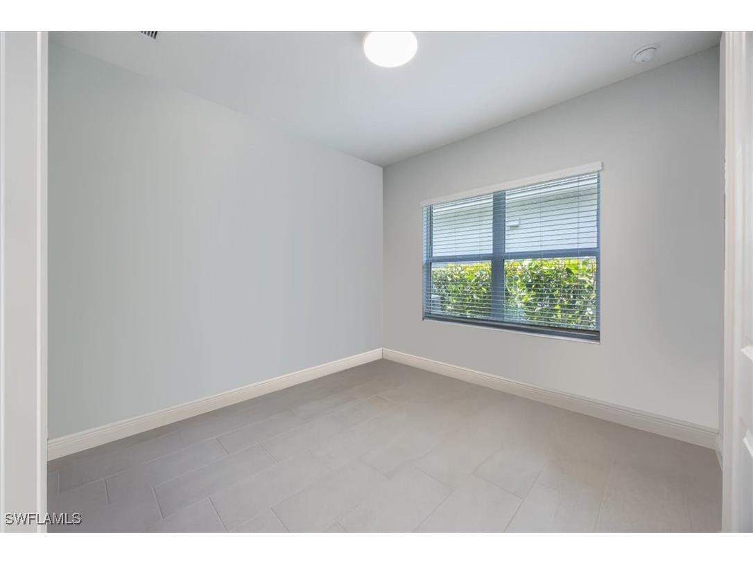 2401 Ariane Drive Naples FL 34112 225058328 image11