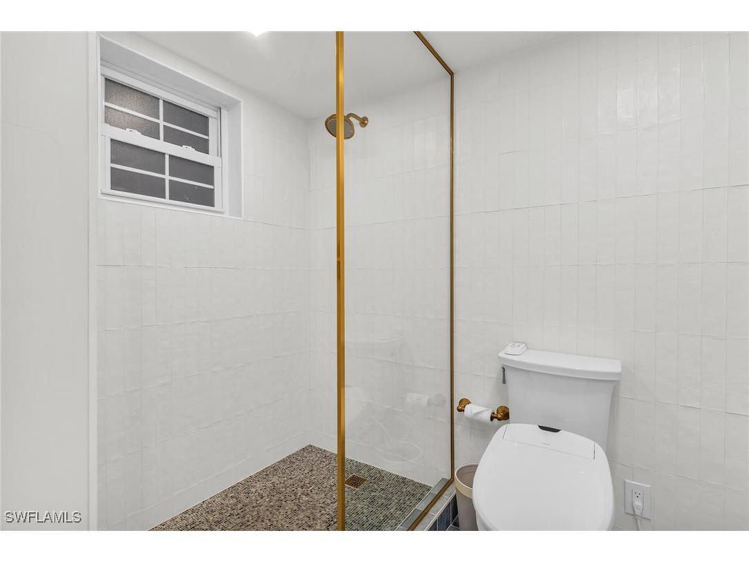 2401 Gulf Shore Boulevard N #13 Naples FL 34103 225078984 image13