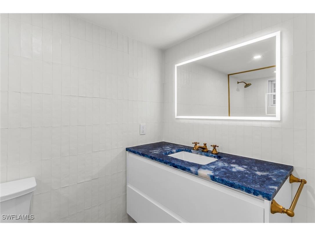 2401 Gulf Shore Boulevard N #13 Naples FL 34103 225078984 image14