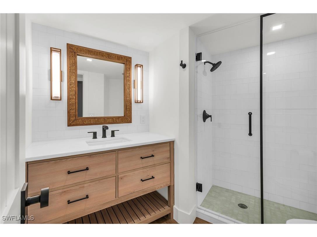 2401 Gulf Shore Boulevard N #13 Naples FL 34103 225078984 image20