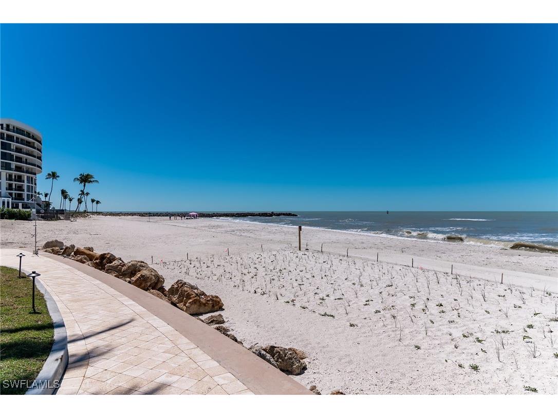 2401 Gulf Shore Boulevard N #13 Naples FL 34103 225078984 image26