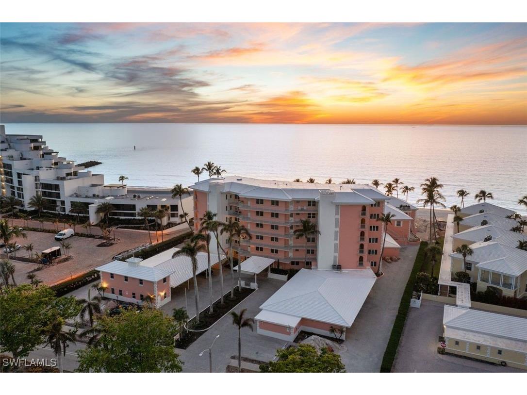 2401 Gulf Shore Boulevard N #VILLA 1 Naples FL 34103 224098516 image10