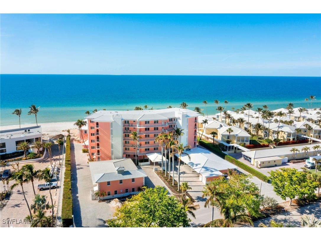 2401 Gulf Shore Boulevard N #VILLA 1 Naples FL 34103 224098516 image9