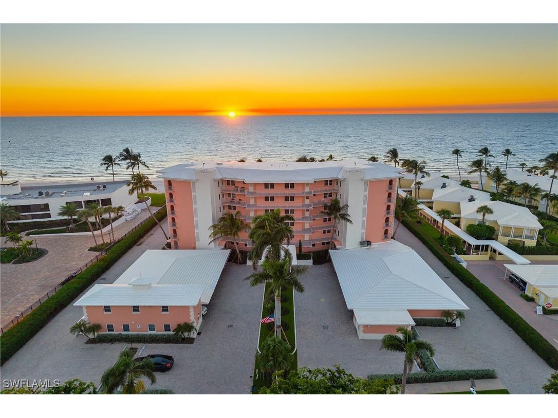 2401 Gulf Shore Boulevard N #VILLA 2 Naples FL 34103 226001355 image12