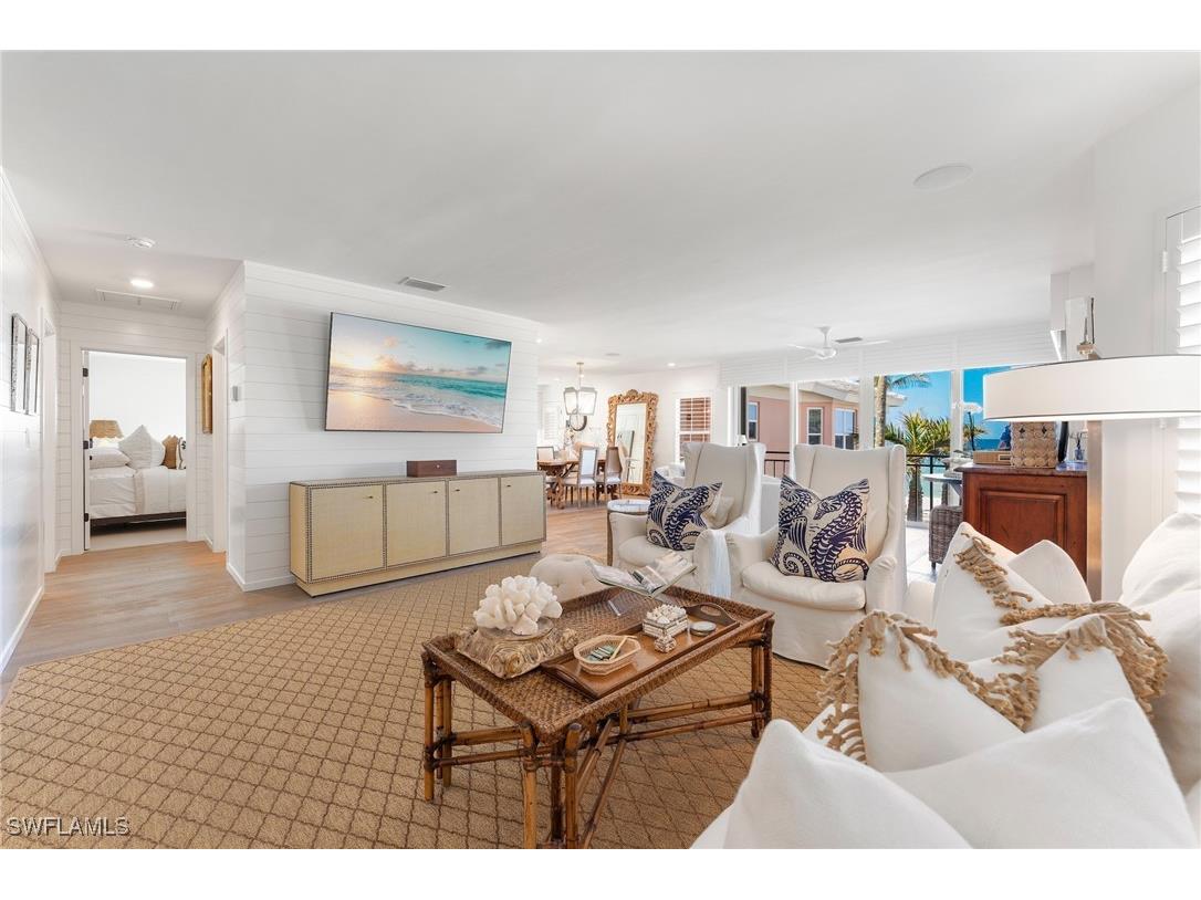 2401 Gulf Shore Boulevard N #VILLA 2 Naples FL 34103 226001355 image3