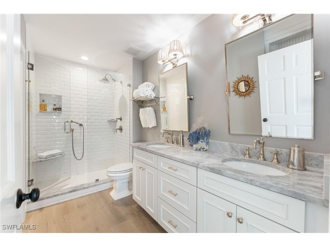 2401 Gulf Shore Boulevard N #VILLA 2 Naples FL 34103 226001355 image6